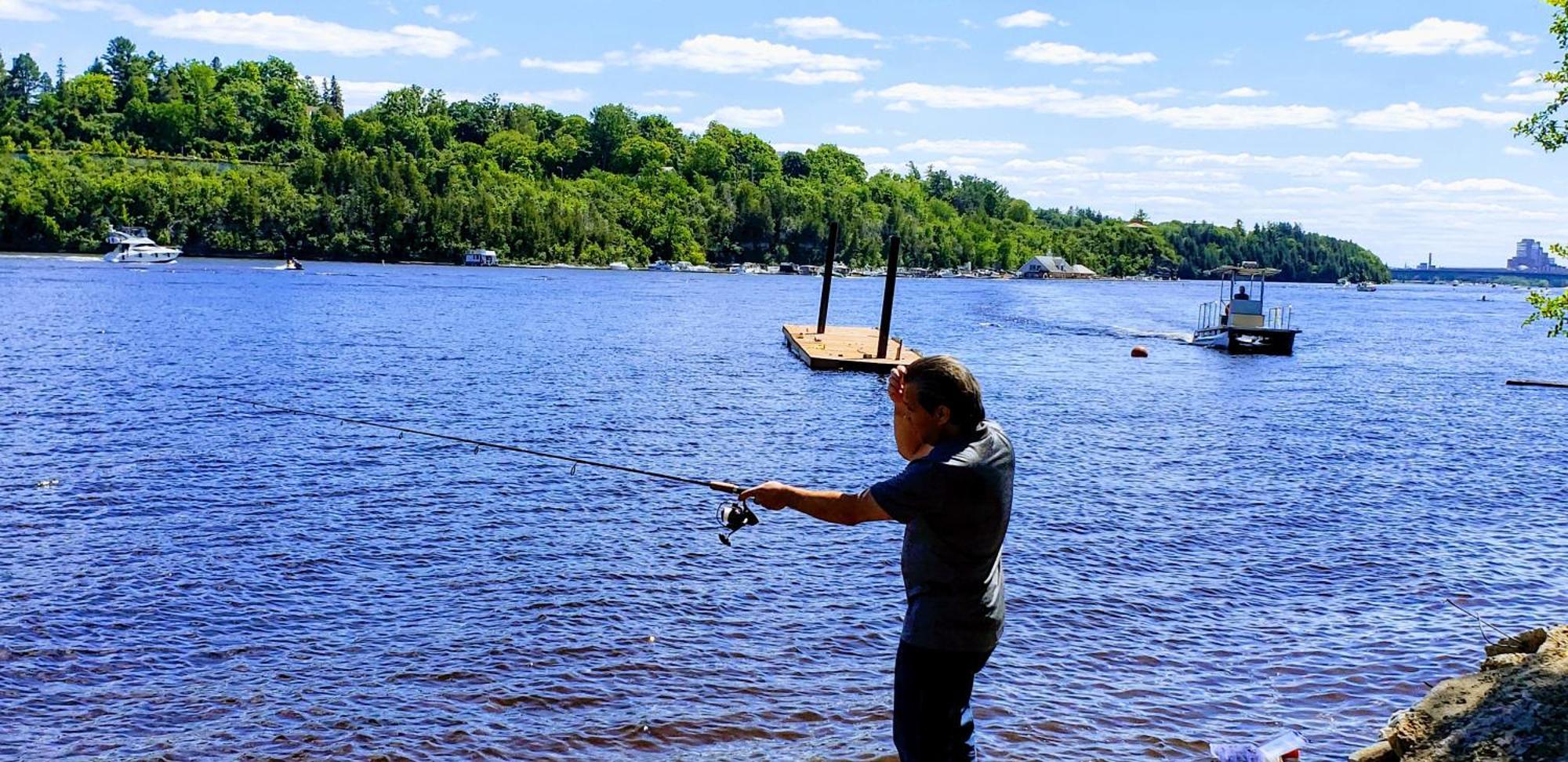 Kokomo Inn Bed And Breakfast Ottawa-Gatineau'S Only Tropical Riverfront B&B On The National Capital Cycling Pathway Route Verte #1 - For Adults Only - Chambre D'Hotes Tropical Aux Berges Des Outaouais Bnb #17542O Eksteriør bilde