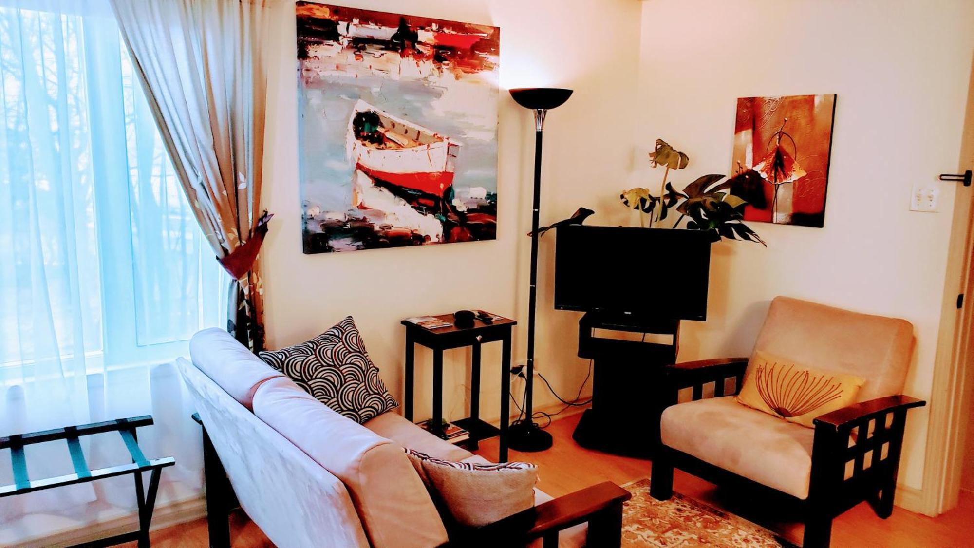 Kokomo Inn Bed And Breakfast Ottawa-Gatineau'S Only Tropical Riverfront B&B On The National Capital Cycling Pathway Route Verte #1 - For Adults Only - Chambre D'Hotes Tropical Aux Berges Des Outaouais Bnb #17542O Eksteriør bilde